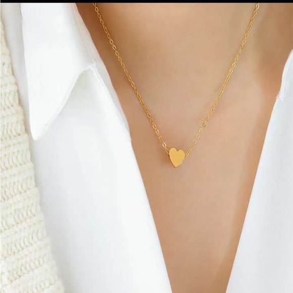 Yellow/Gold Heart Pendant Necklace - Picture 3 of 13